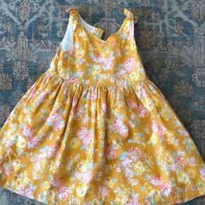 Girls dress